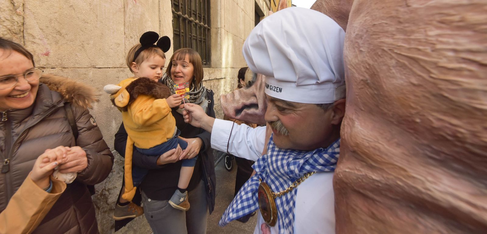 Comparsa de Don Jueves Gordo el día del Chupinazo de los Carnavales de Tolosa Guipuzkoa Euskadi