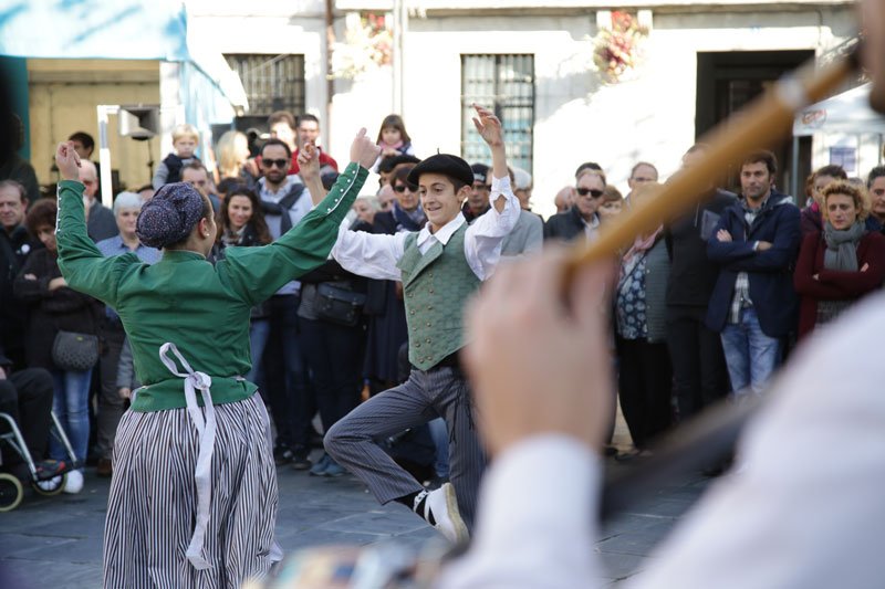 Babarrun festa Tolosa Alubia Fiesta Babarruna Alubias Babarrunak Tolosaldea