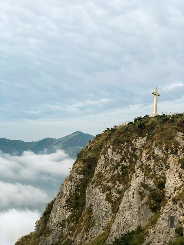 Tolosa TUrismoa Uzturre bidea montaña ruta camino